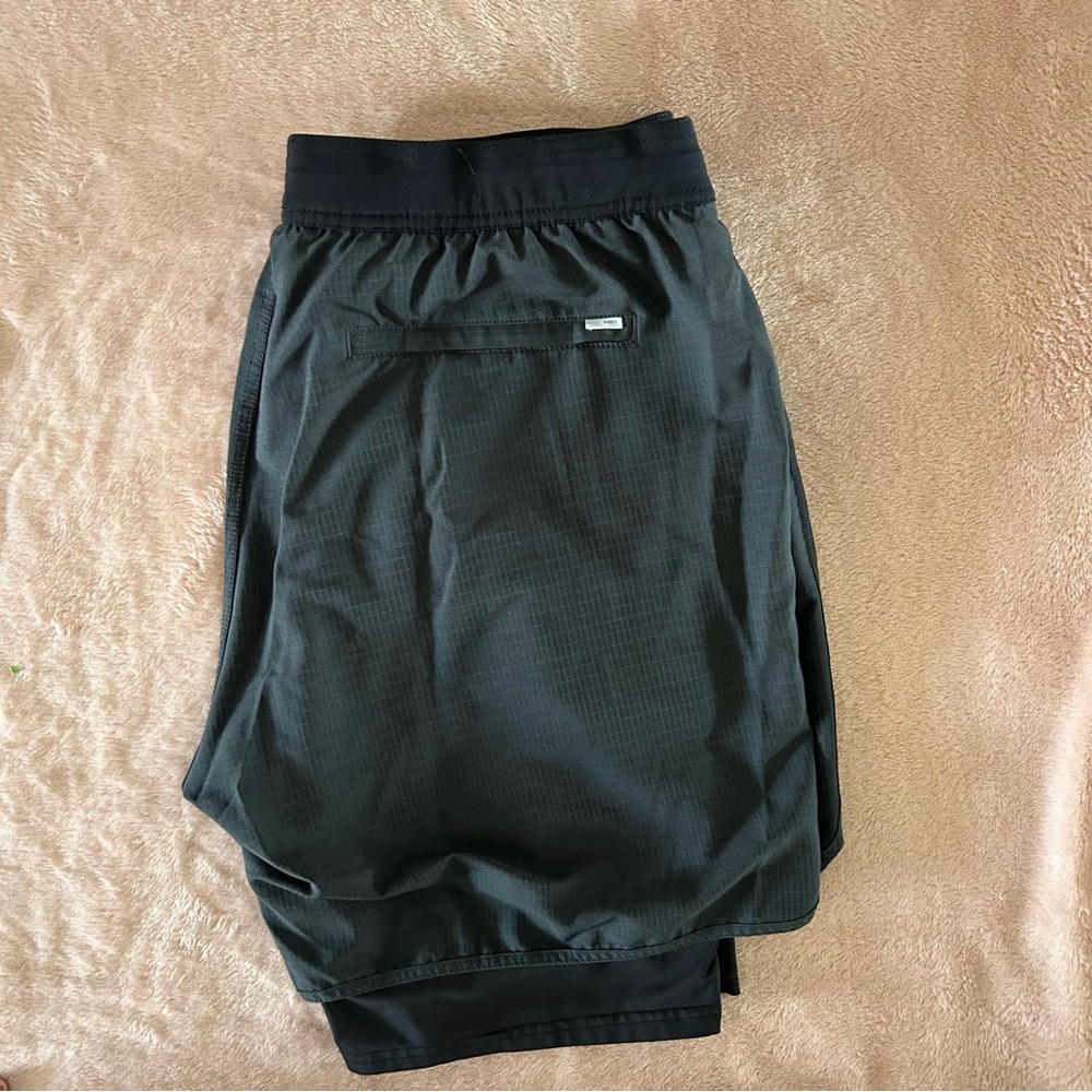 Vuori Stockton Men's Shorts - Picture 5 of 6
